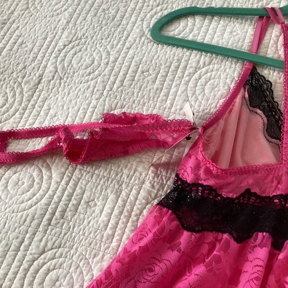 NWT Betsey Johnson Floral Lace Babydoll and Thong Set Slip Dress Size S Nightie - Picture 4 of 10